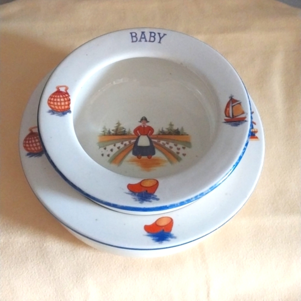 🤑🤑Vintage / Antique Pottery Baby Dish Set Czeckoslovakia w/Dutch Girl & Boy